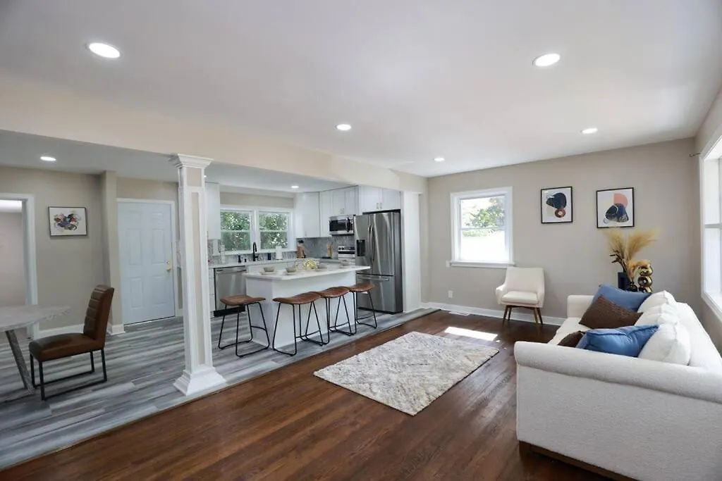 Holiday home Sleek And Luxe Escape A Haven For Your Staycation! Richmond United States